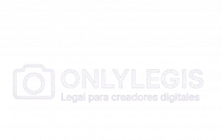 "Logotipo de OnlyLegis con una cámara fotográfica morada y el texto 'Legal para creadores digitales' en tipografía moderna"